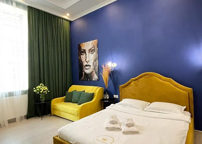 Royal On Slovatskogo 8 * Lviv